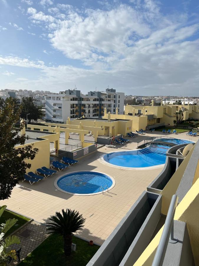 Condominio Do Mar Lagos Esterno foto